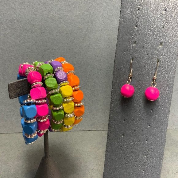 Memory Wrap Bracelet 3 In Round Pink Bead Earrings Colorful Boho 80s 90s Y2K Fun - Picture 1 of 5